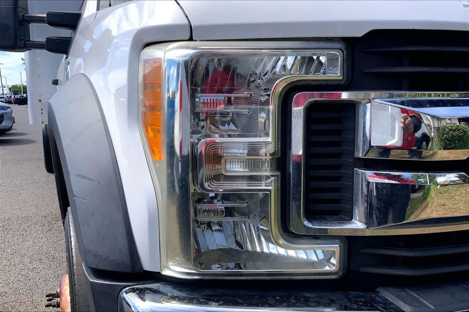 Used 2017 Ford F550 4x4 Regular Cab Super Duty image 30