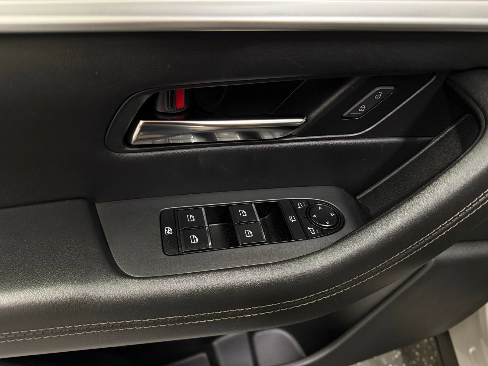 Used 2025 MAZDA CX-90 3.3 Turbo w/ Premium Plus Pkg image 10