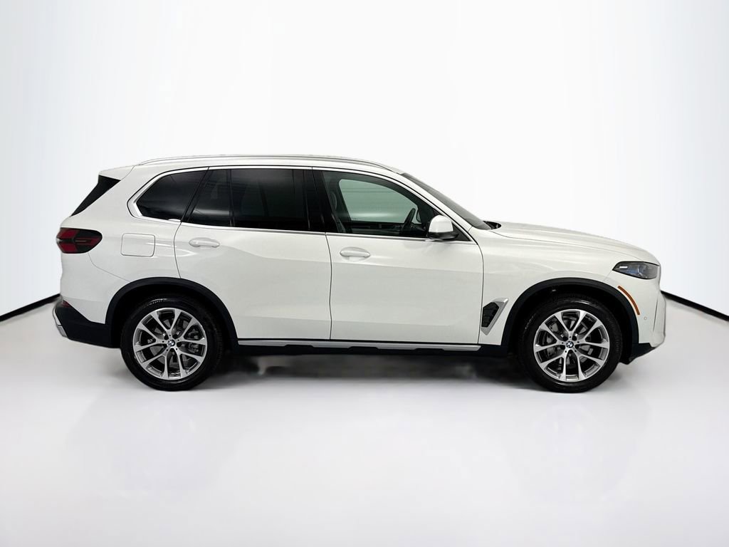 Certified 2026 BMW X5 xDrive40i w/ Premium Package AWD/4WD image 4