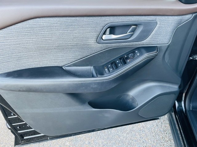 Certified 2023 Nissan Rogue SV image 10