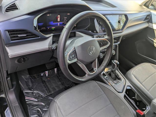 Used 2024 Volkswagen Taos SE image 10