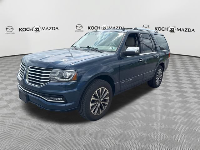 Used 2015 Lincoln Navigator 4WD image 3