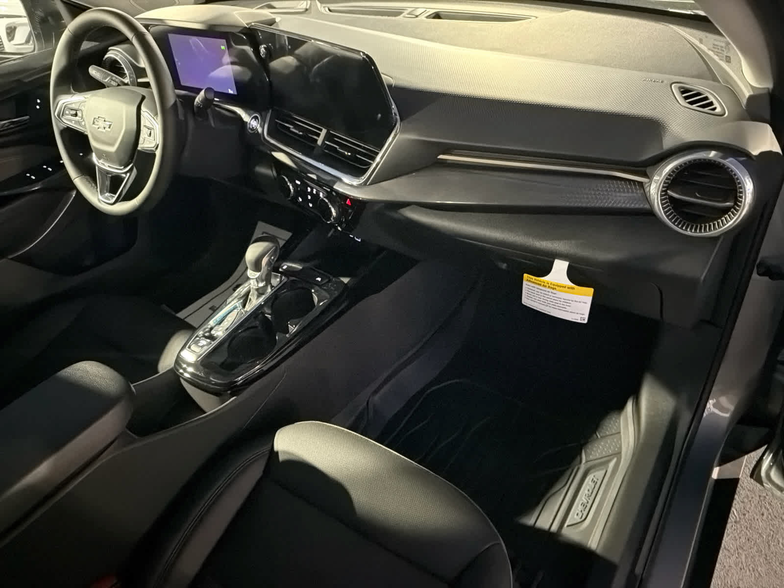 New 2026 Chevrolet Trax ACTIV w/ Sunroof Package FWD image 14