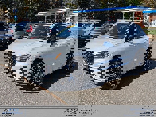 Certified 2023 Volvo XC60 B5 Plus w/ Climate Package image 1