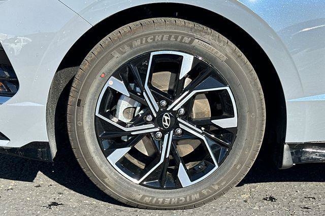 New 2025 Hyundai Sonata SEL AWD/4WD image 32