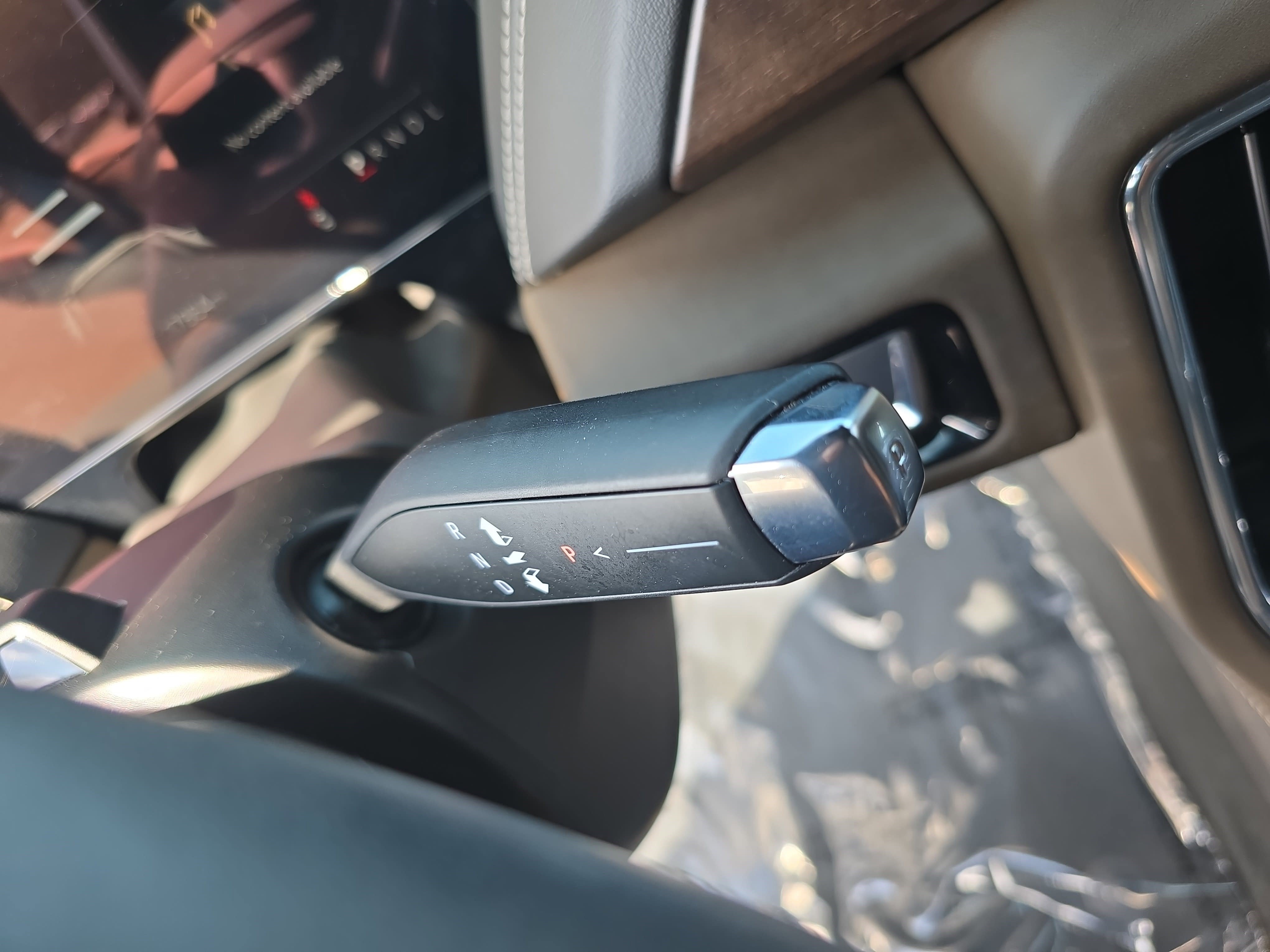 Used 2025 GMC Yukon Denali Ultimate image 25