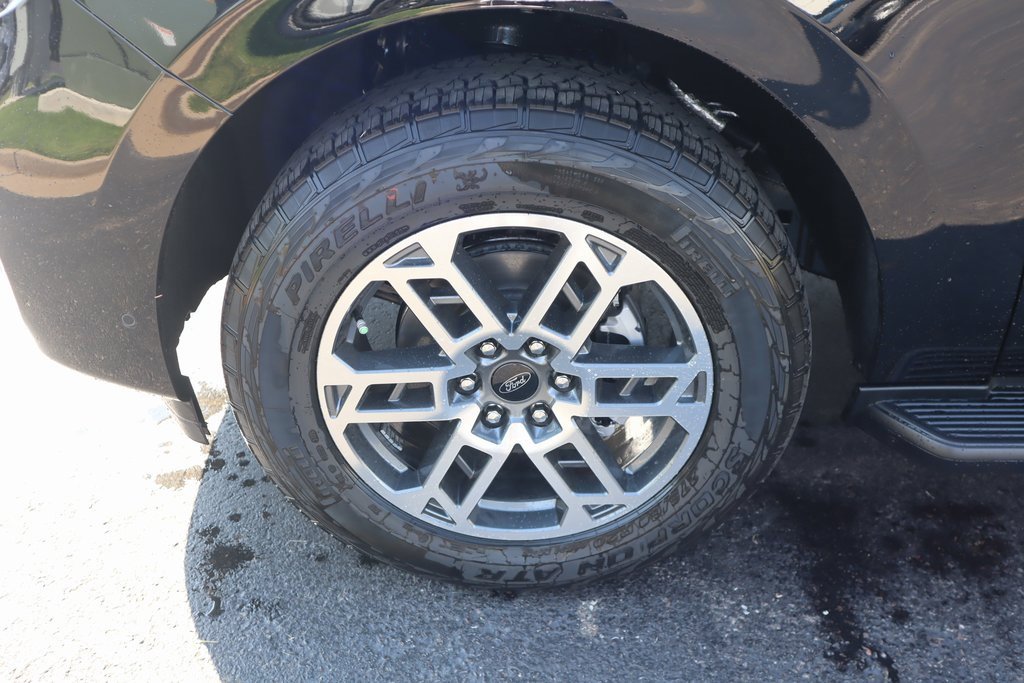 New 2025 Ford Expedition Max Active image 19