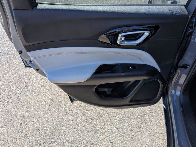 Certified 2022 Jeep Compass Limited image 21