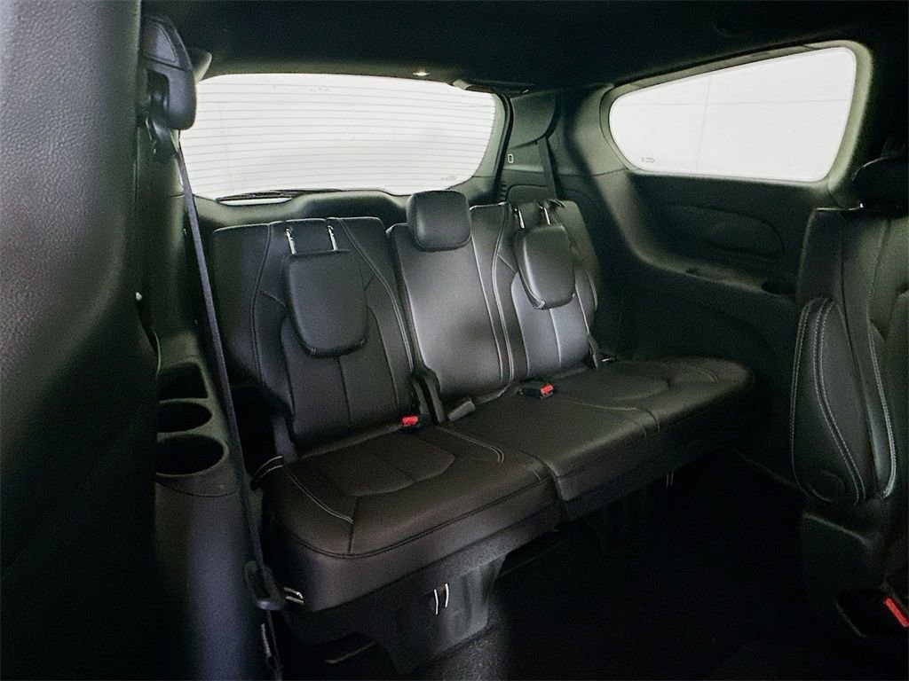 New 2026 Chrysler Pacifica Select image 28