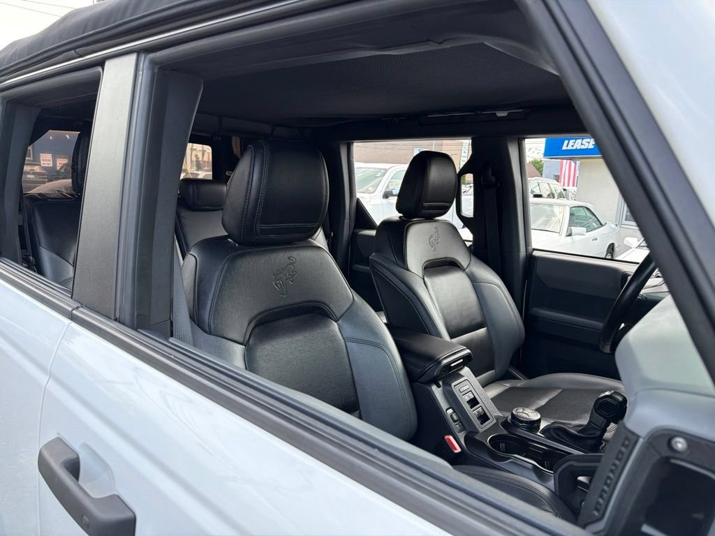 Used 2023 Ford Bronco Big Bend w/ Sasquatch Package AWD/4WD image 13