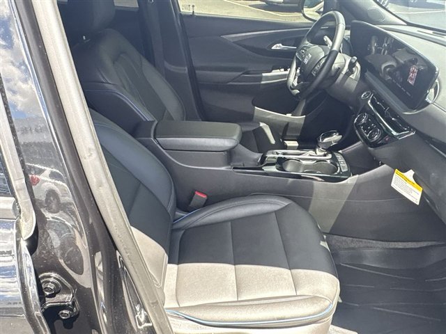 Certified 2025 Buick Envista Sport Touring w/ Convenience I Package FWD image 26