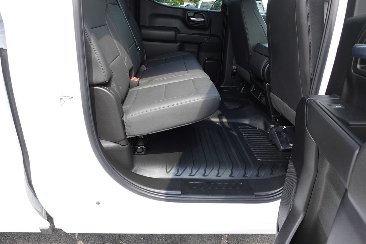 Used 2024 Chevrolet Silverado 1500 W/T w/ WT Value Package AWD/4WD image 28