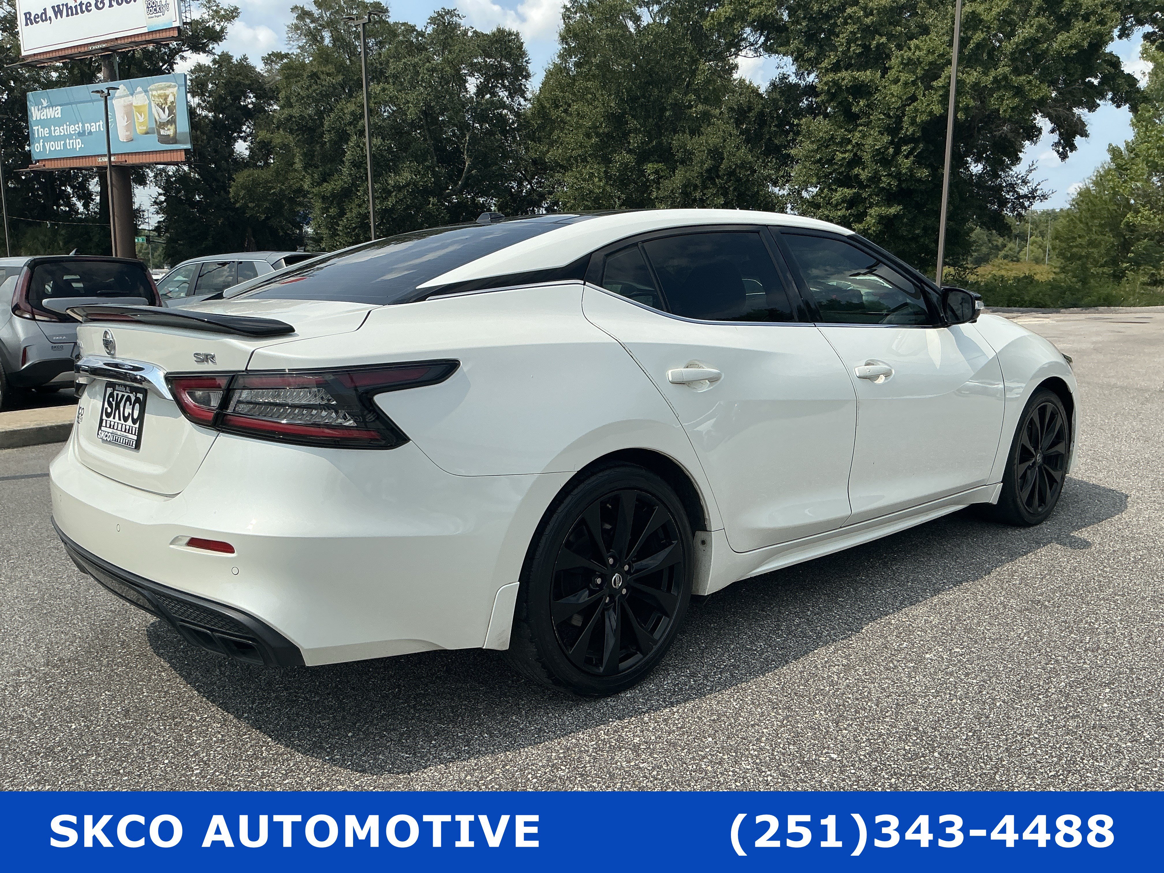 Used 2020 Nissan Maxima SR w/ Sport Mat Group FWD image 5