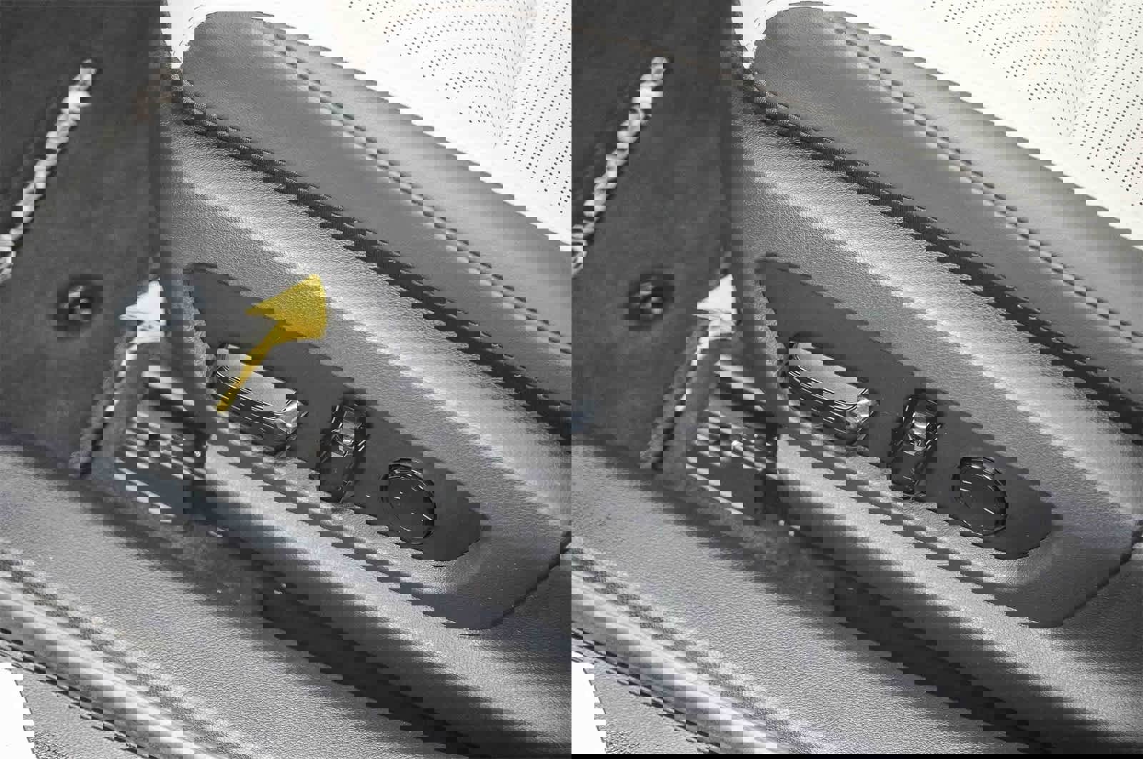 Used 2025 Lexus ES 300h w/ Premium Package image 23