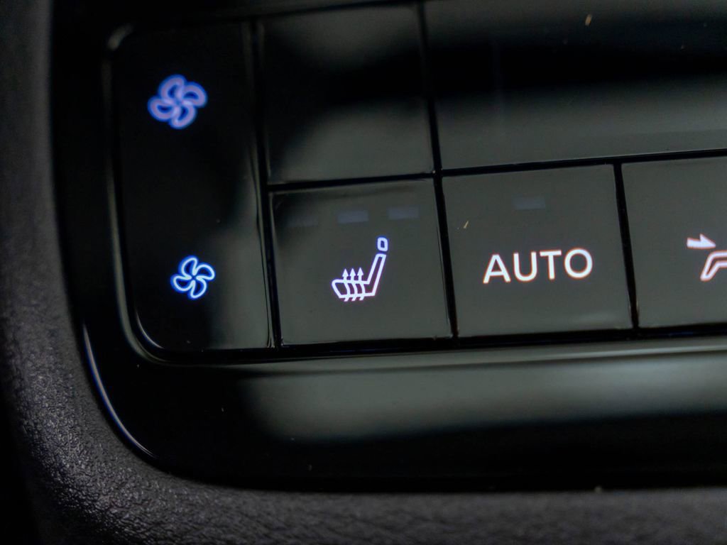 Used 2026 INFINITI QX60 Luxe w/ Cargo Package AWD/4WD image 21