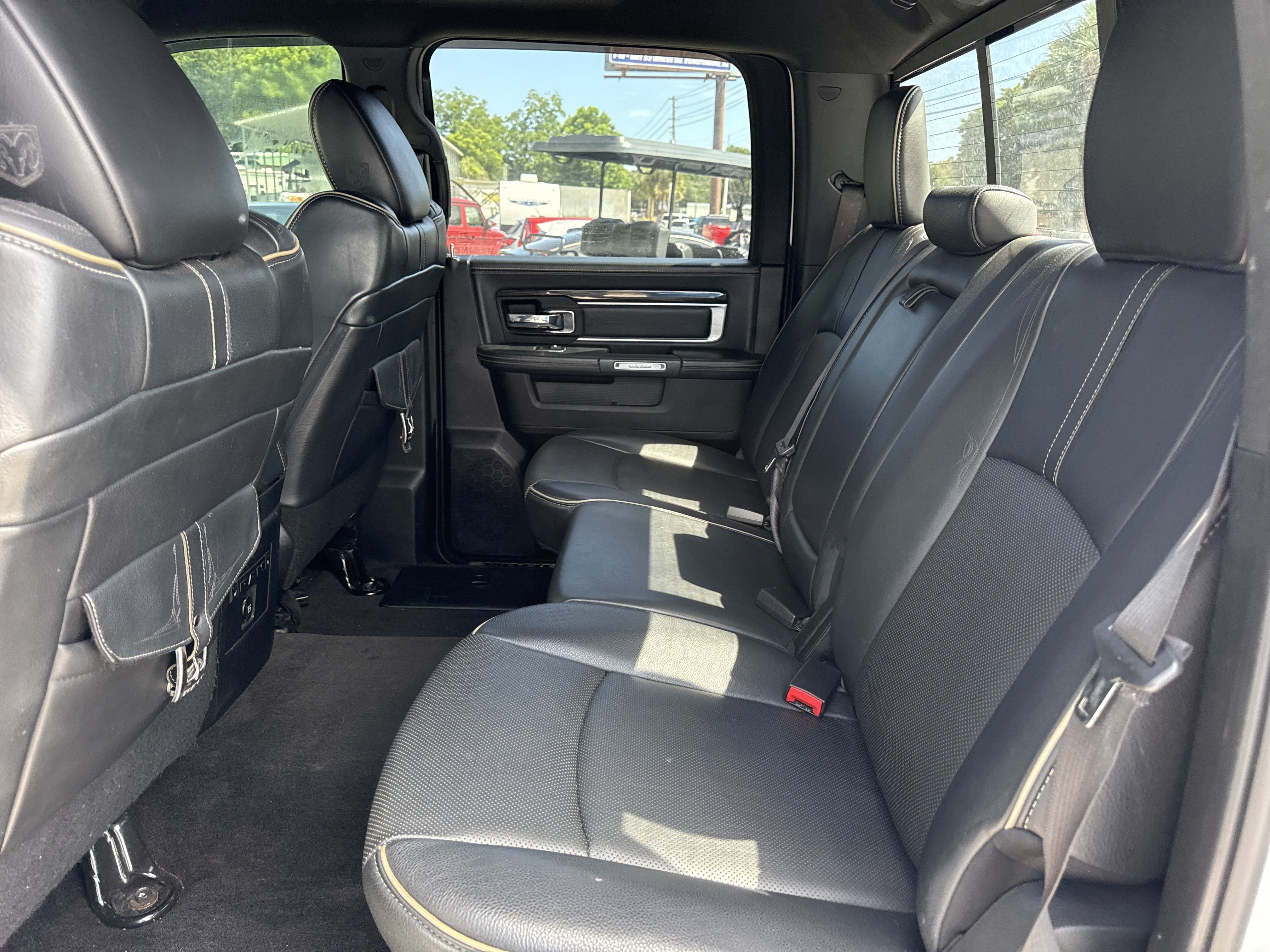 Used 2018 RAM 1500 Limited AWD/4WD image 10