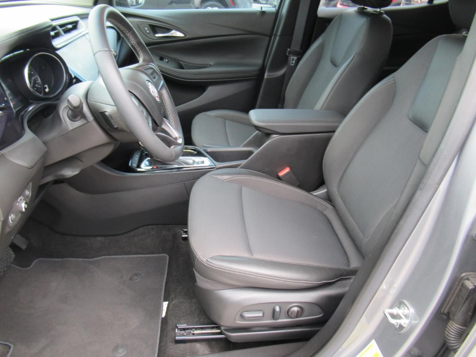 Used 2023 Buick Encore GX Select w/ Sport Touring Package FWD image 16
