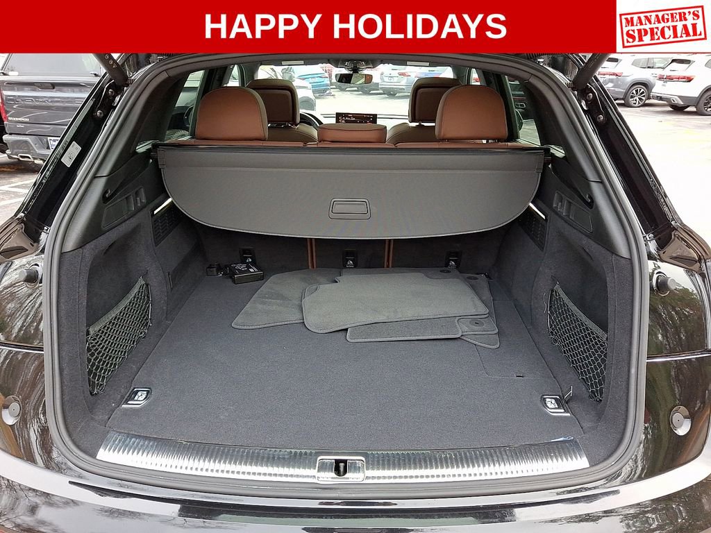 Used 2024 Audi Q5 e Premium Plus w/ Premium Plus Package image 31