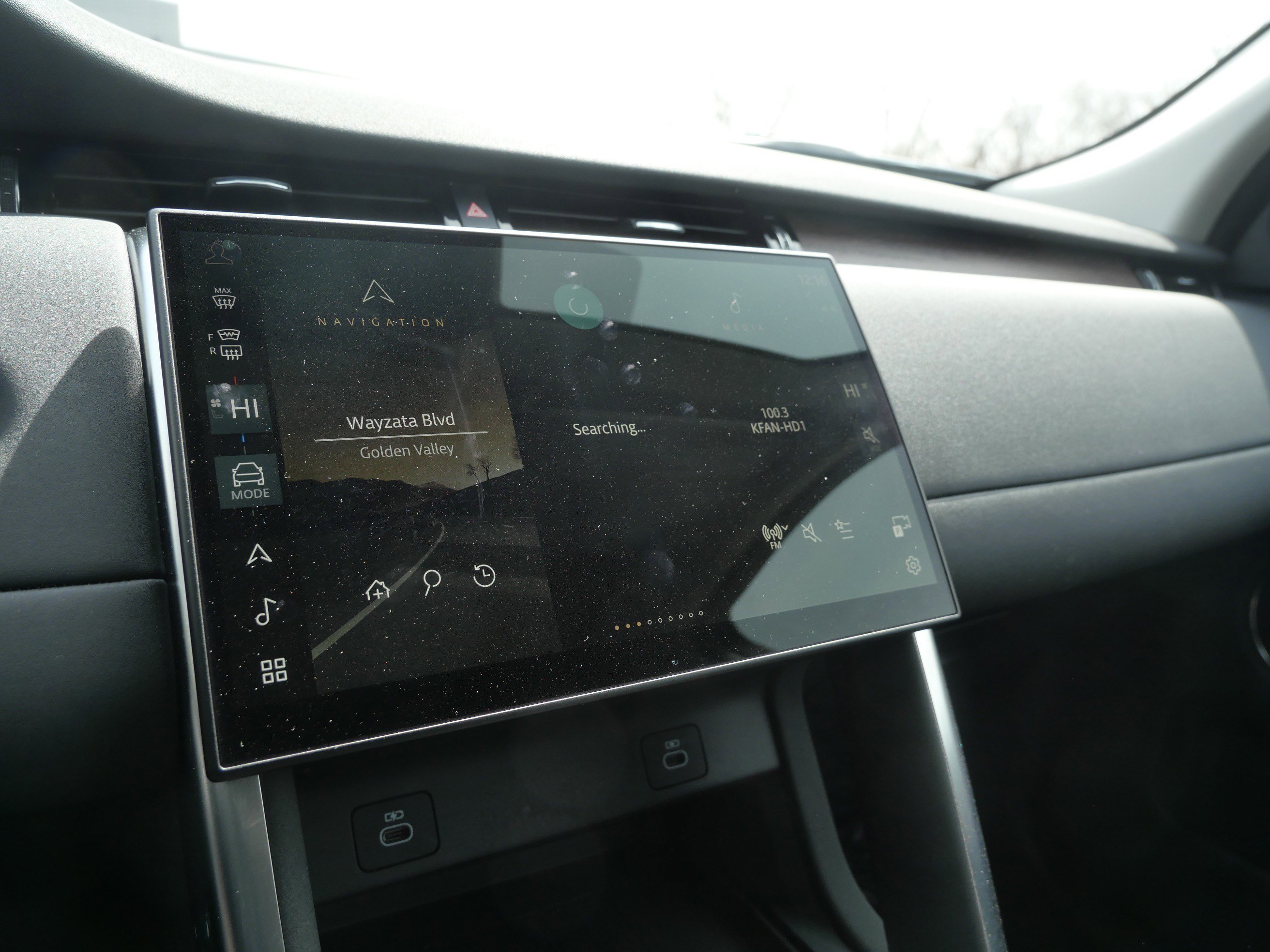 Certified 2024 Land Rover Discovery Sport S image 24