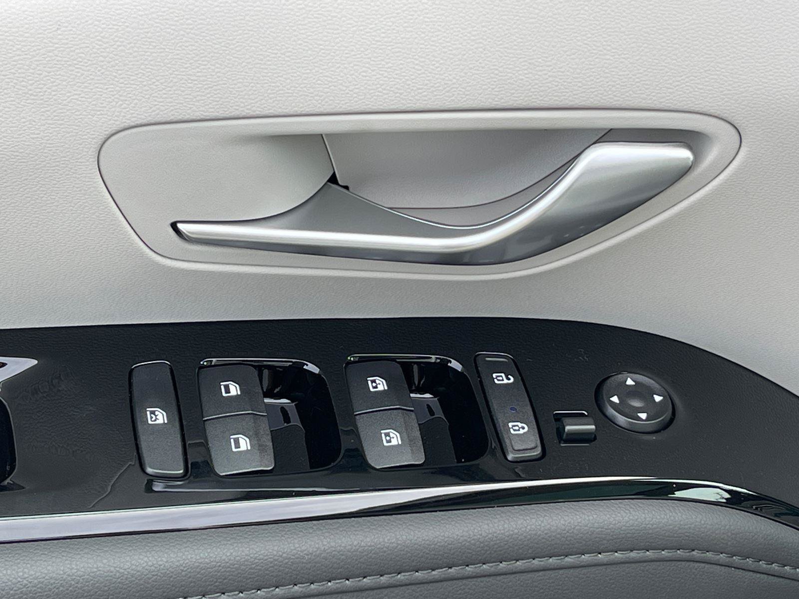 Certified 2024 Hyundai Tucson Limited AWD/4WD image 10