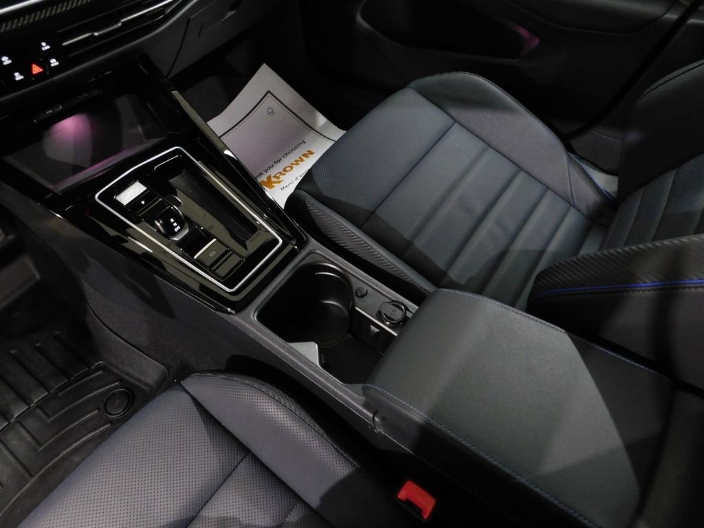 Used 2025 Volkswagen Golf R Black Edition image 70