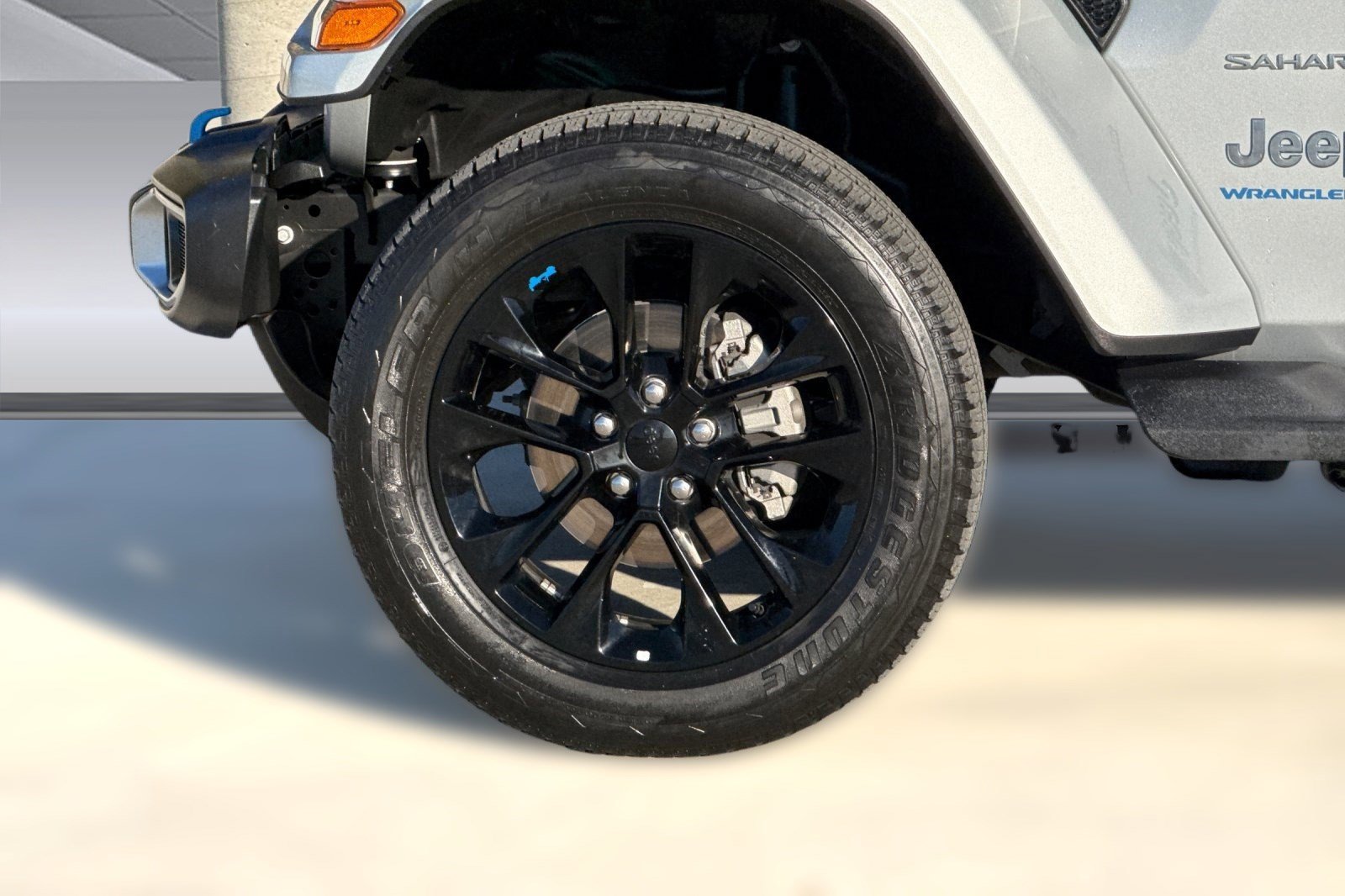 Used 2023 Jeep Wrangler Sahara image 11