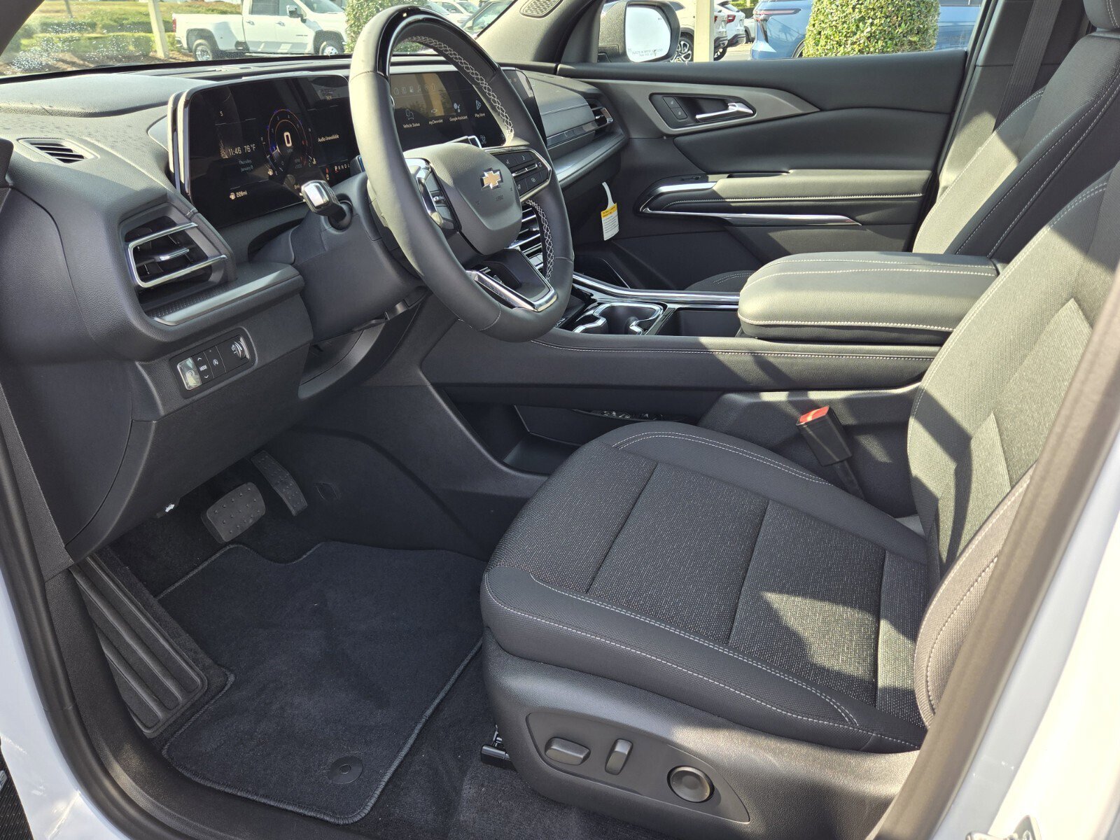 New 2026 Chevrolet Traverse LT w/ Enhanced Driving Package image 5