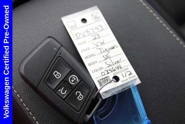 Used 2023 Volkswagen Tiguan SE w/ Panoramic Sunroof Package image 33