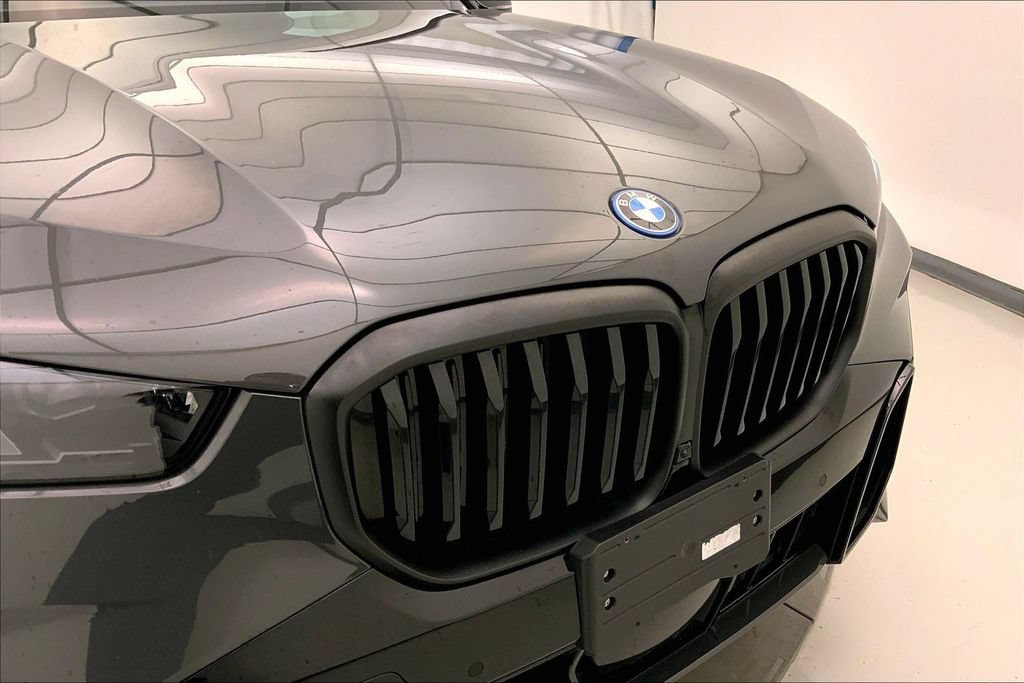 Certified 2024 BMW X5 xDrive50e w/ M Sport Package AWD/4WD image 29
