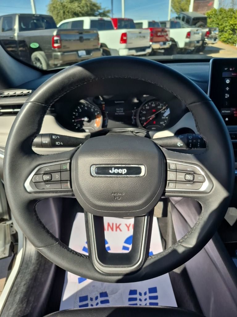 Used 2024 Jeep Compass Limited AWD/4WD image 33