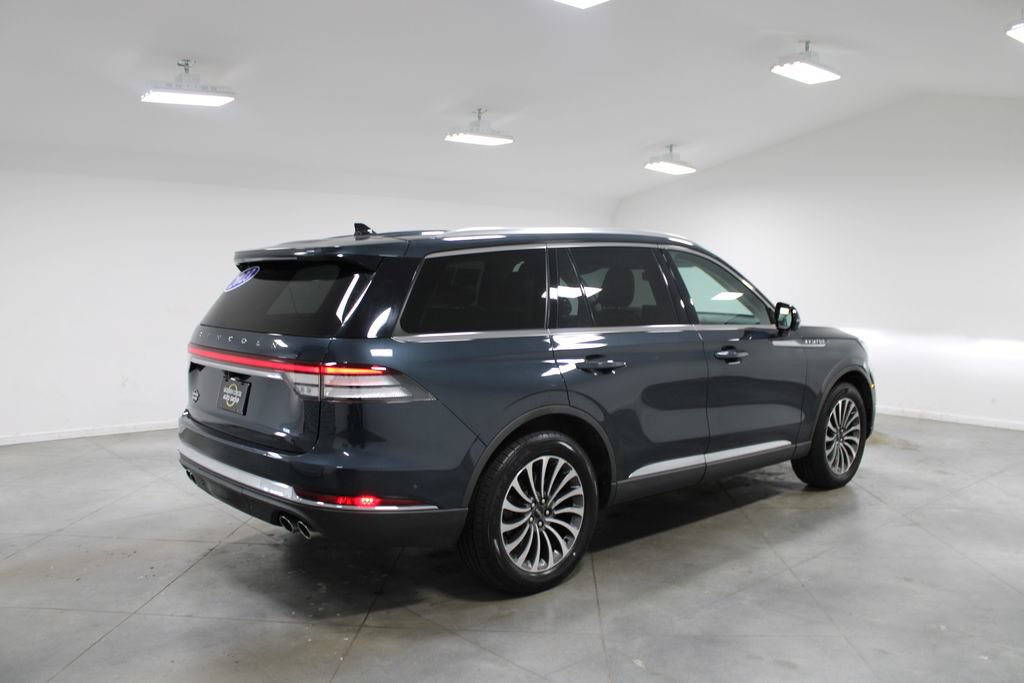 Used 2023 Lincoln Aviator Reserve w/ Equipment Group 201A AWD/4WD image 9