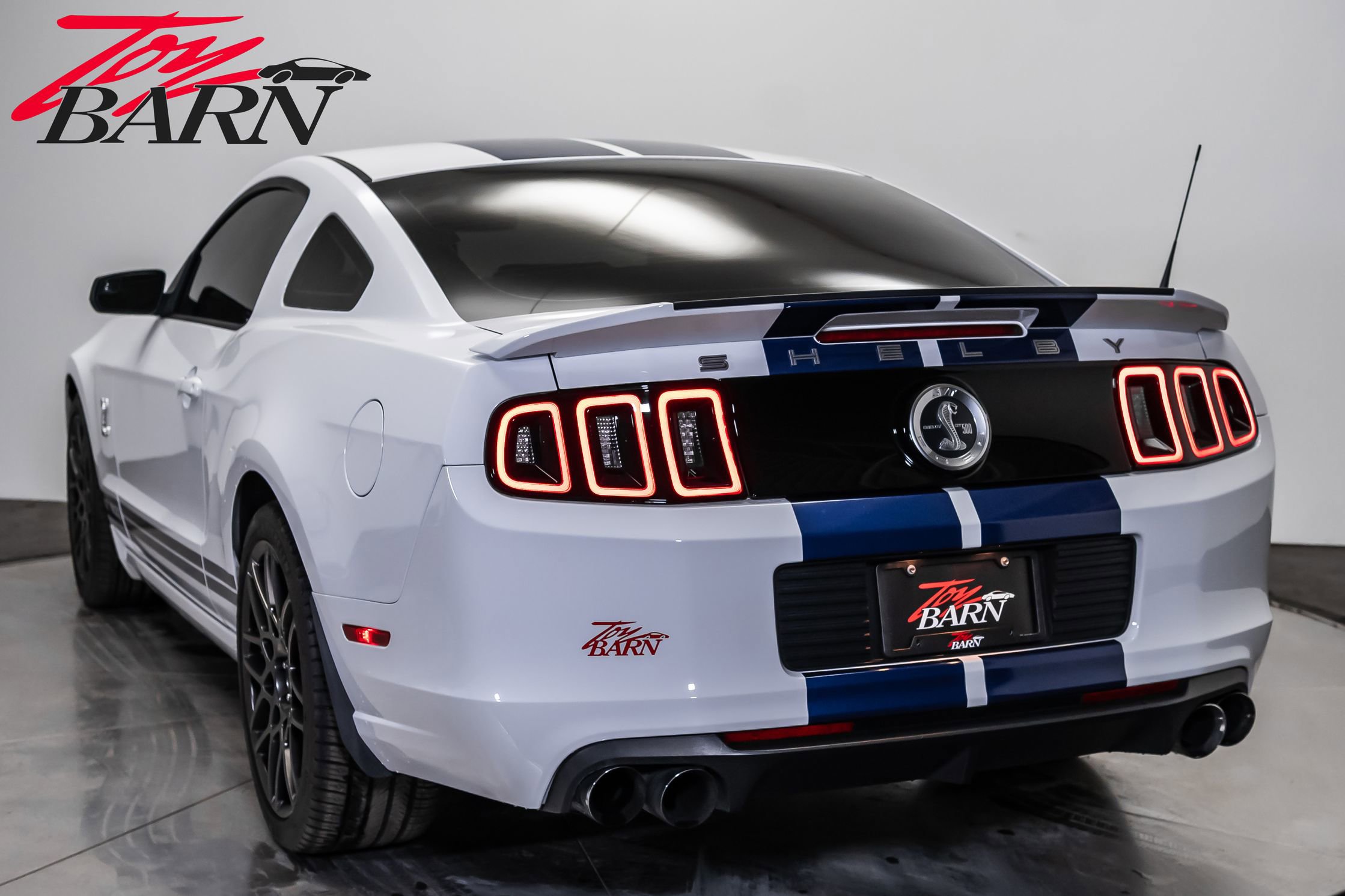 Used 2014 Ford Mustang Shelby GT500 w/ Equipment Group 821A image 11