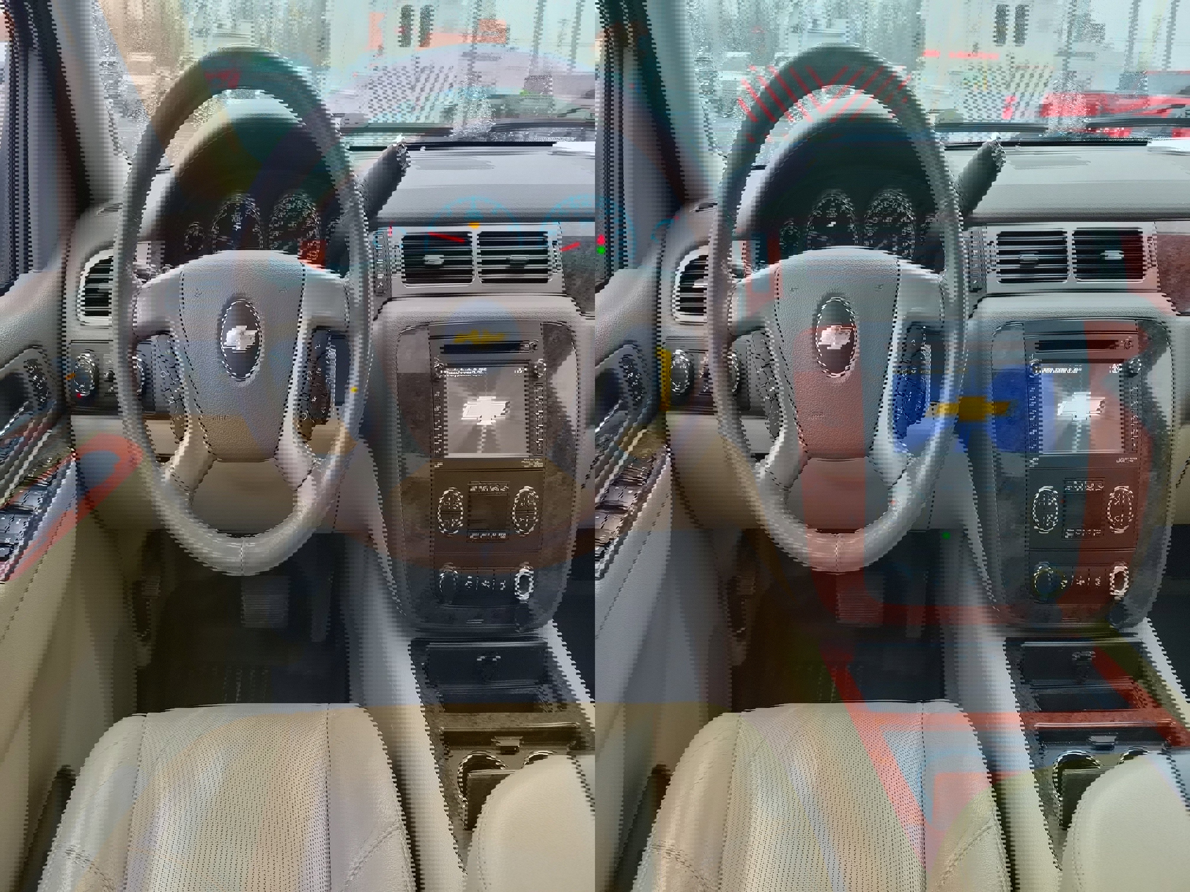 Used 2013 Chevrolet Avalanche LTZ image 10