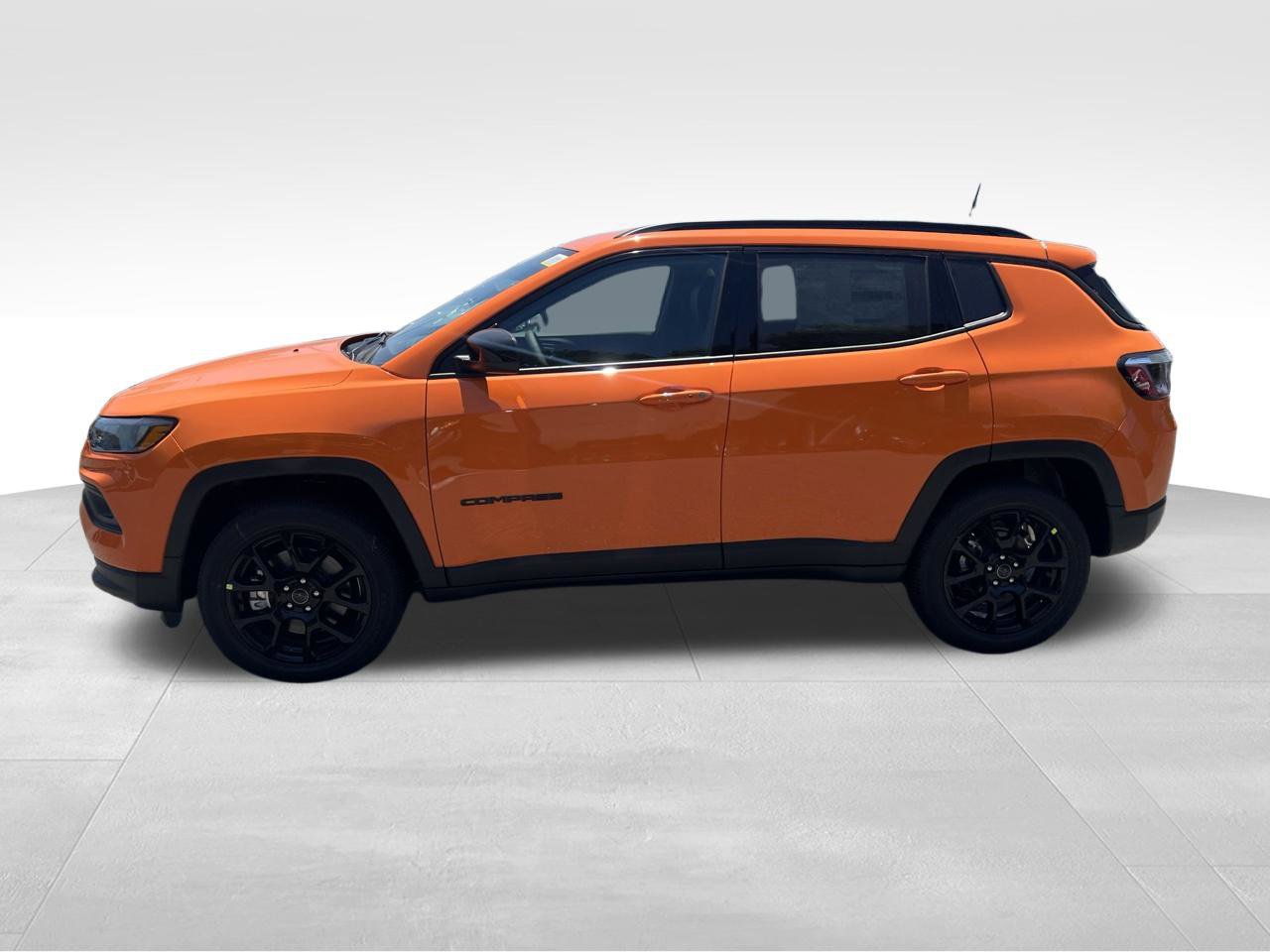 New 2026 Jeep Compass Latitude AWD/4WD image 2