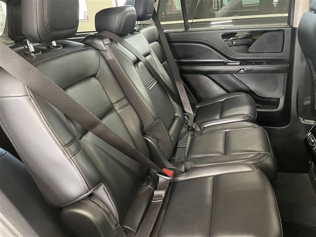 Used 2023 Lincoln Aviator AWD image 24
