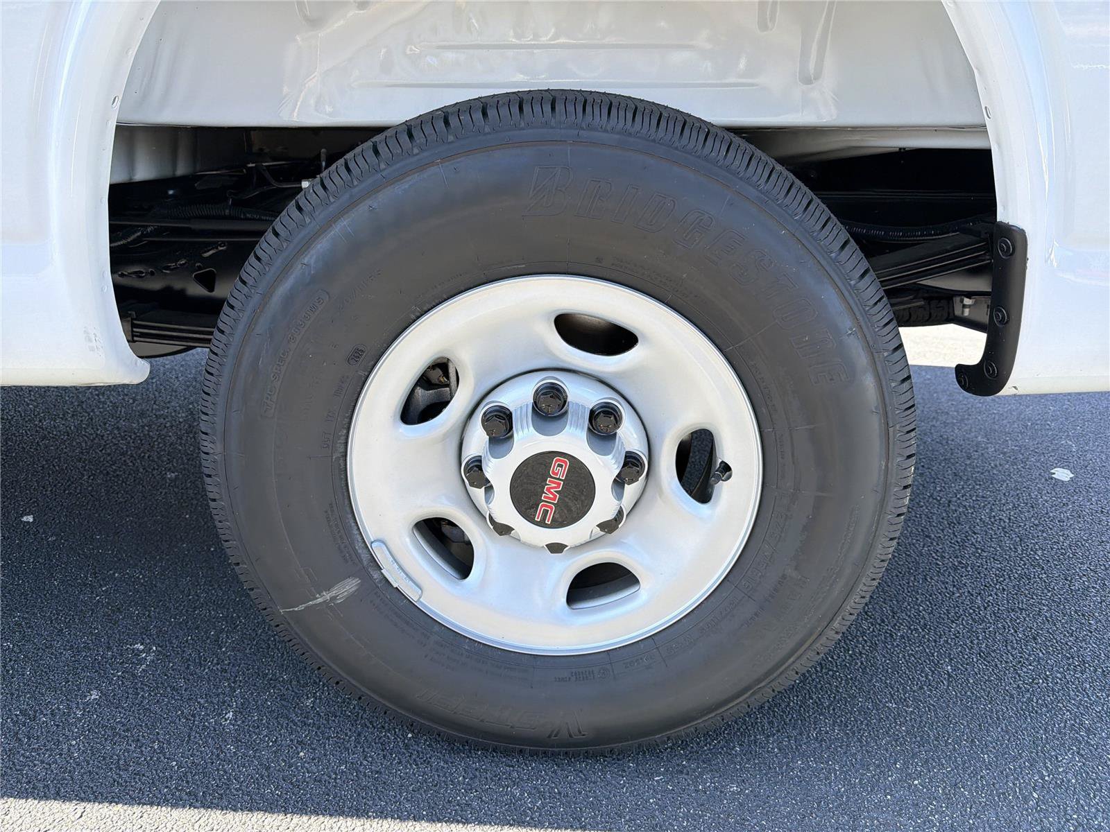 New 2025 GMC Savana 2500 w/ Driver Convenience Package RWD image 17