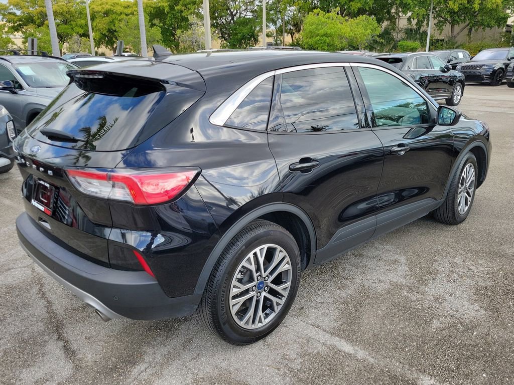 Used 2022 Ford Escape SEL image 9