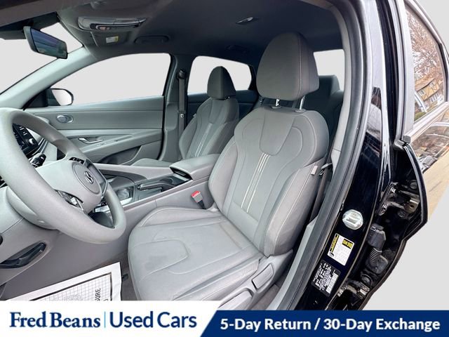 Used 2023 Hyundai Elantra SEL image 21