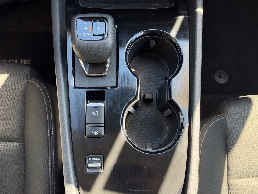 Used 2024 Nissan Rogue SV FWD image 27