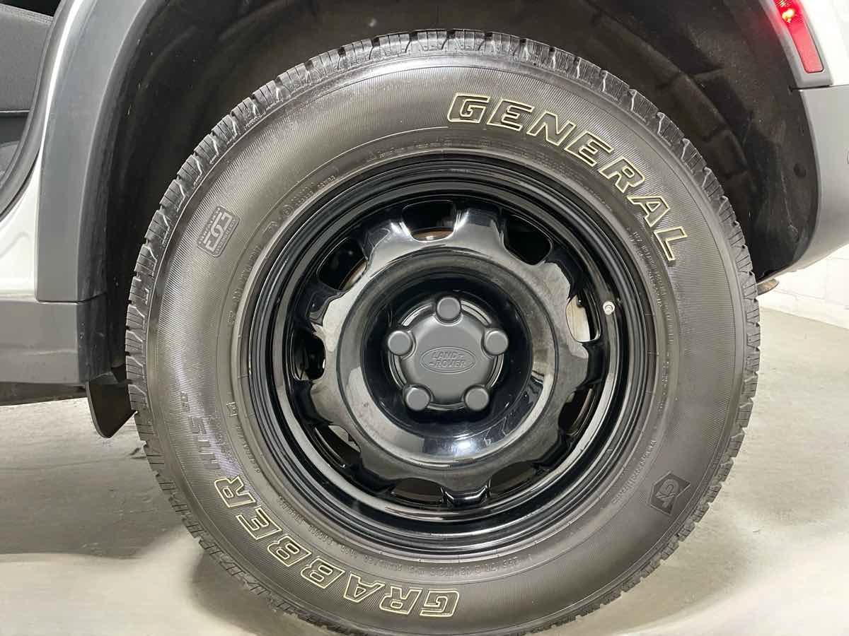 Used 2020 Land Rover Defender 110 AWD/4WD image 6