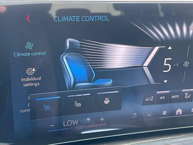 Used 2024 BMW X7 M60i w/ Executive Package AWD/4WD image 6