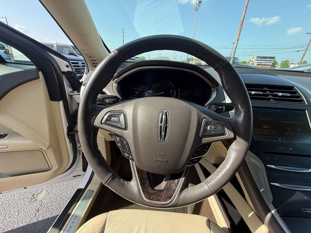 Used 2014 Lincoln MKZ Hybrid w/ Equipment Group 202A Reserve FWD image 15