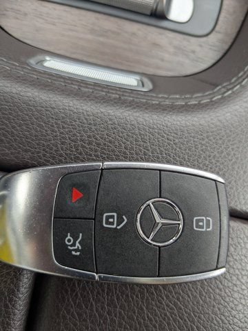 Used 2022 Mercedes-Benz GLS 450 4MATIC image 39