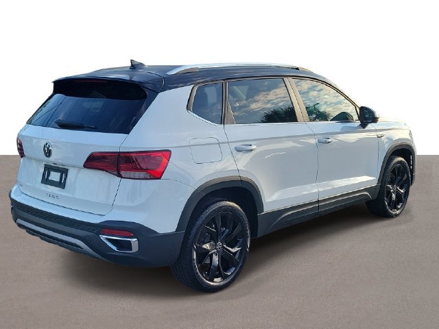 Certified 2024 Volkswagen Taos SE FWD image 4