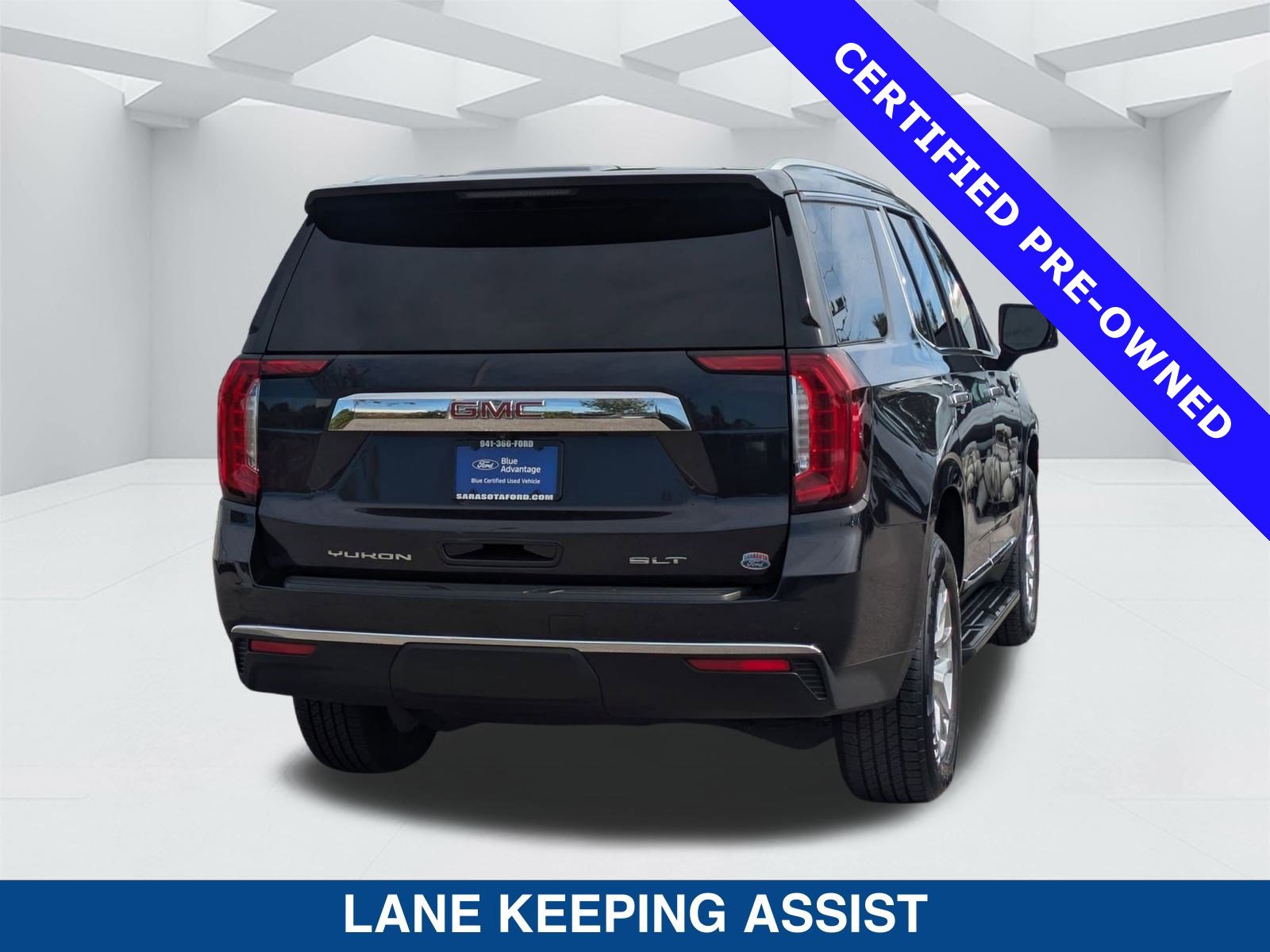 Used 2023 GMC Yukon SLT w/ SLT Luxury Package image 4