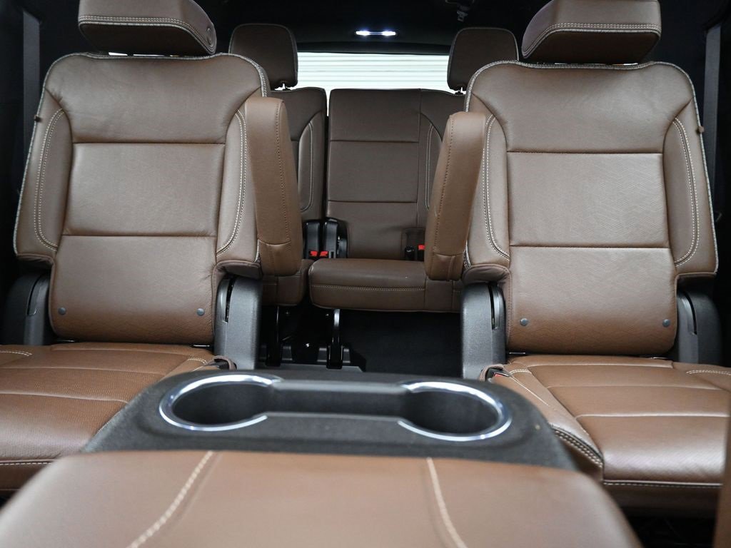 Used 2023 Chevrolet Suburban High Country w/ Premium Package 2 image 37