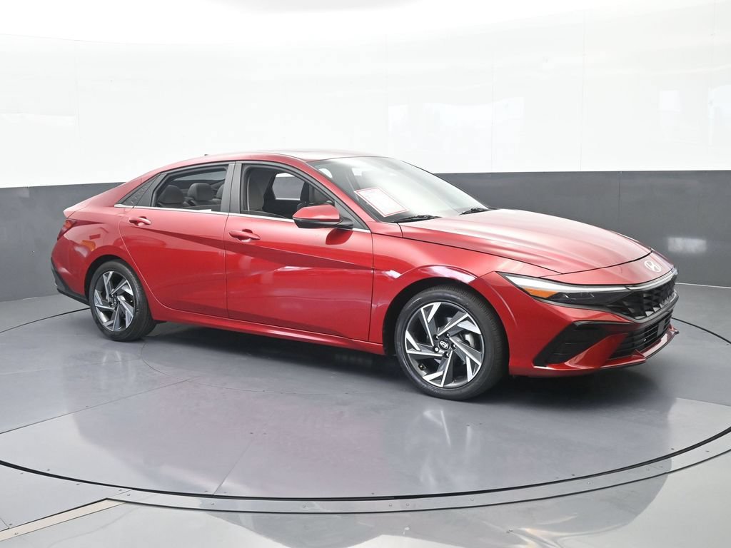 Used 2024 Hyundai Elantra Limited FWD image 8