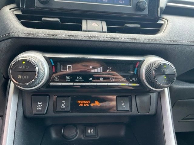 Used 2019 Toyota RAV4 XLE w/ Convenience Package AWD/4WD image 20