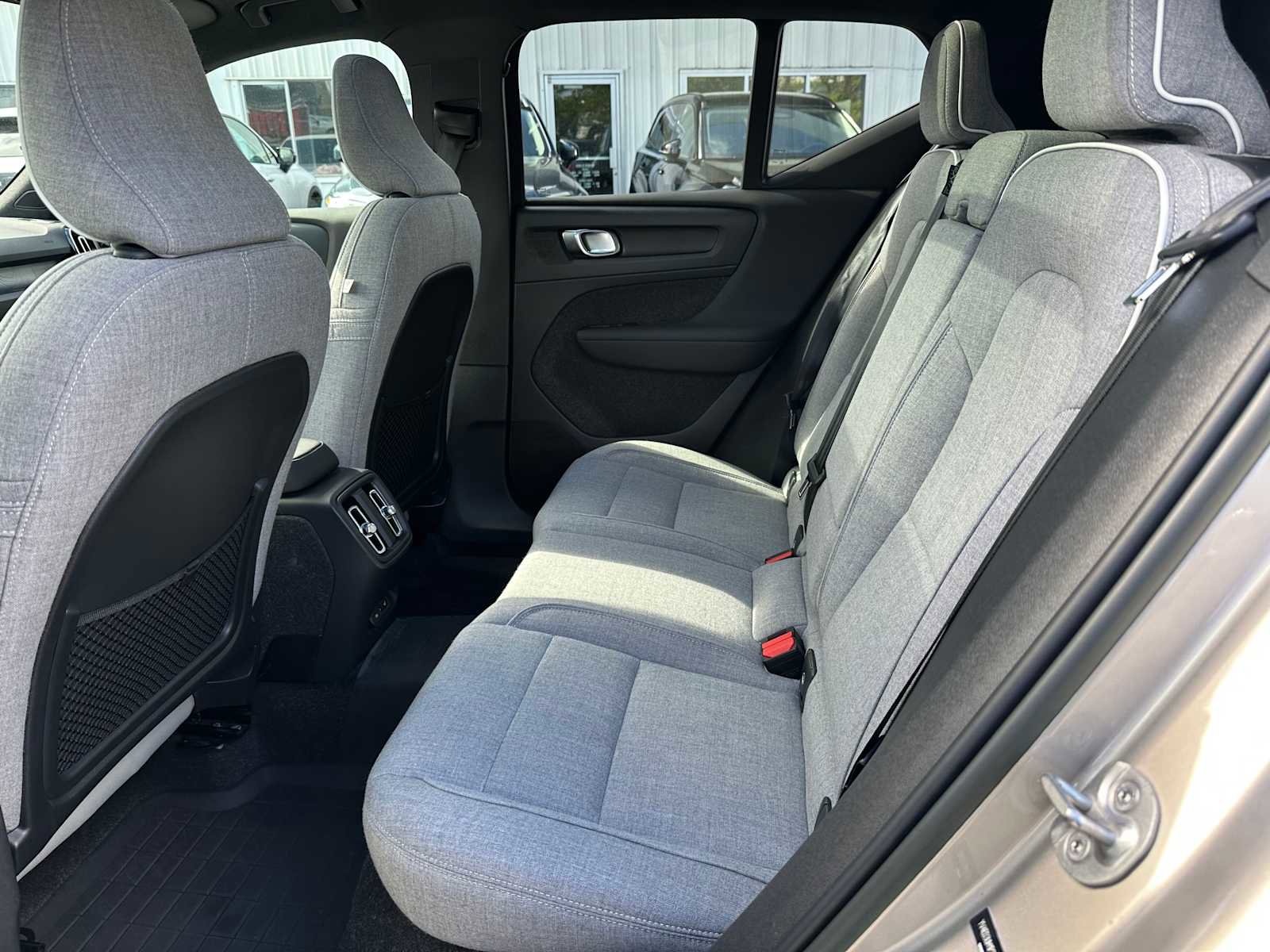 Used 2023 Volvo XC40 Recharge Ultimate image 15