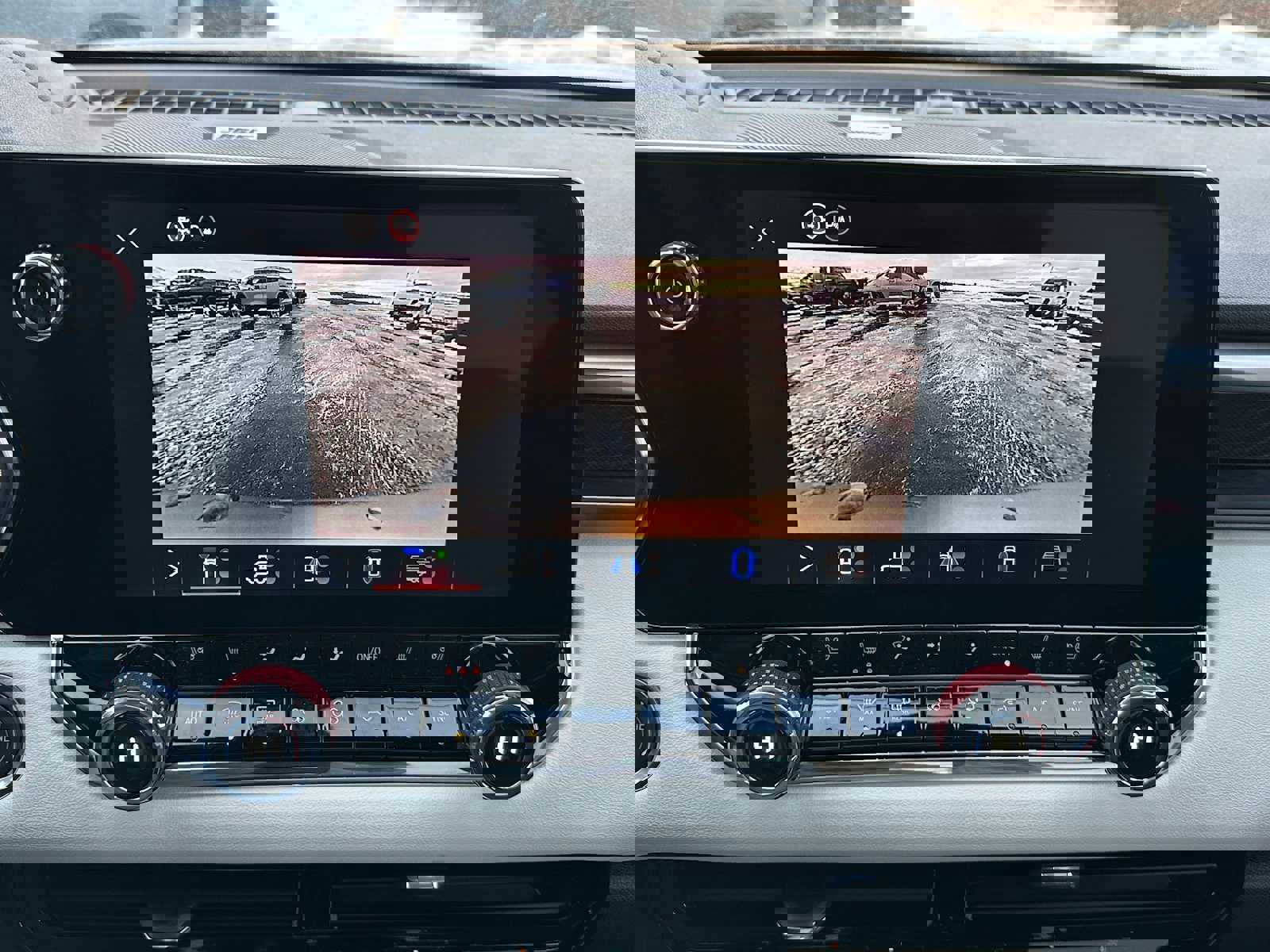 New 2026 GMC Canyon AT4X image 30